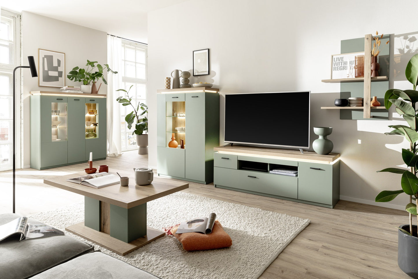 MONIZ Highboard